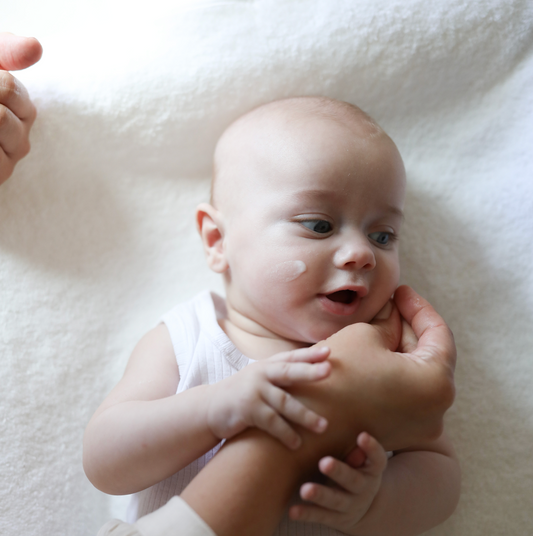 Comment créer du lien avec votre bébé au quotidien ?